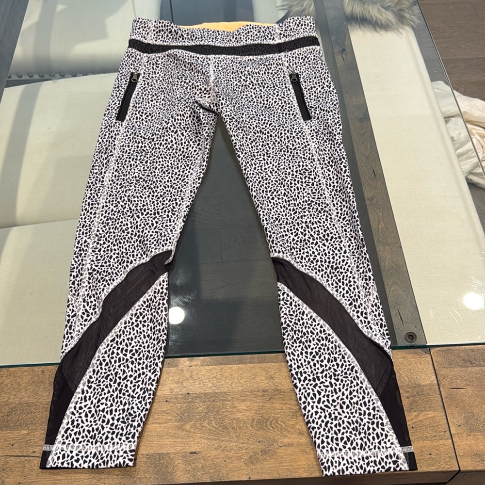 Lululemon crops